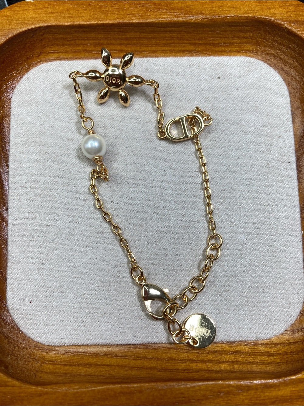 Dior Gold Chain Bracelet with White Pearls and Crystal Flower - Picture 2 of 4